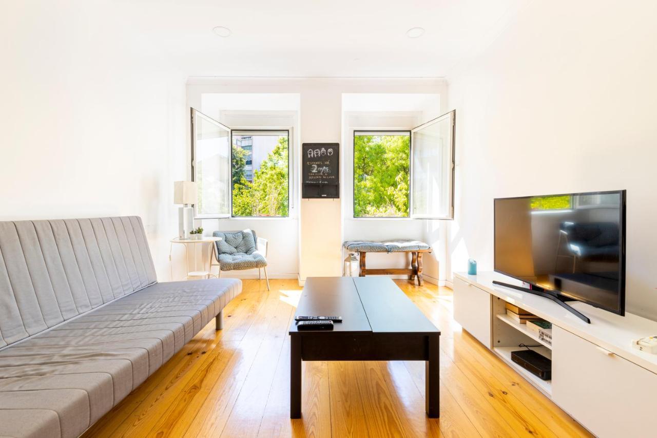 Comfy 3 Bedroom Campo De Ourique Lissabon